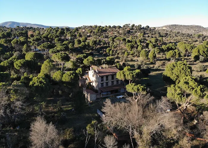Casa Valdesanmartin - Country House, 10500Sqm, Pool, Paddel & Bbq