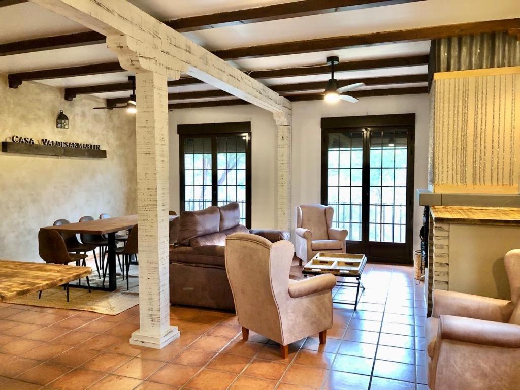 Casa Valdesanmartin - Country House, 10500sqm, Pool, Paddel & Bbq Holiday home *
