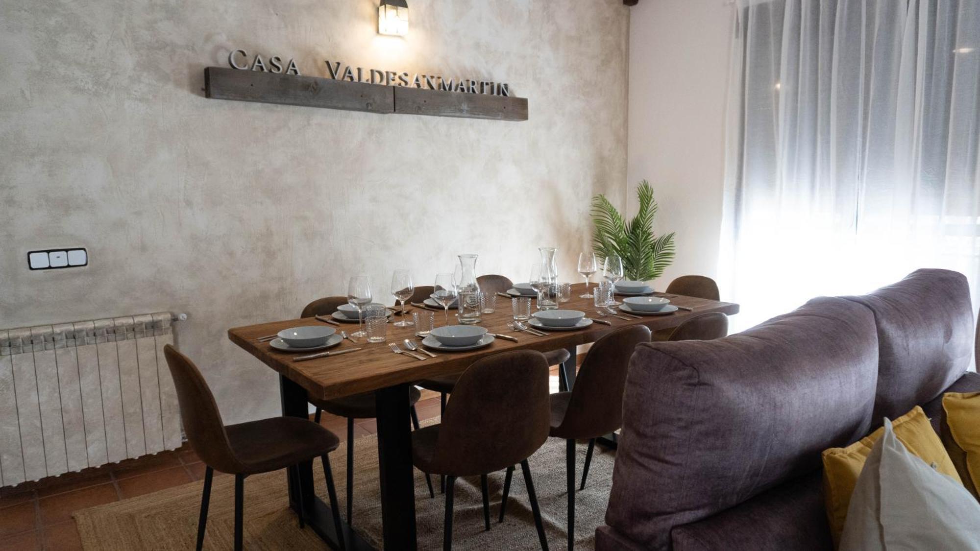 Casa Valdesanmartin - Country House, 10500sqm, Pool, Paddel & Bbq El Tiemblo