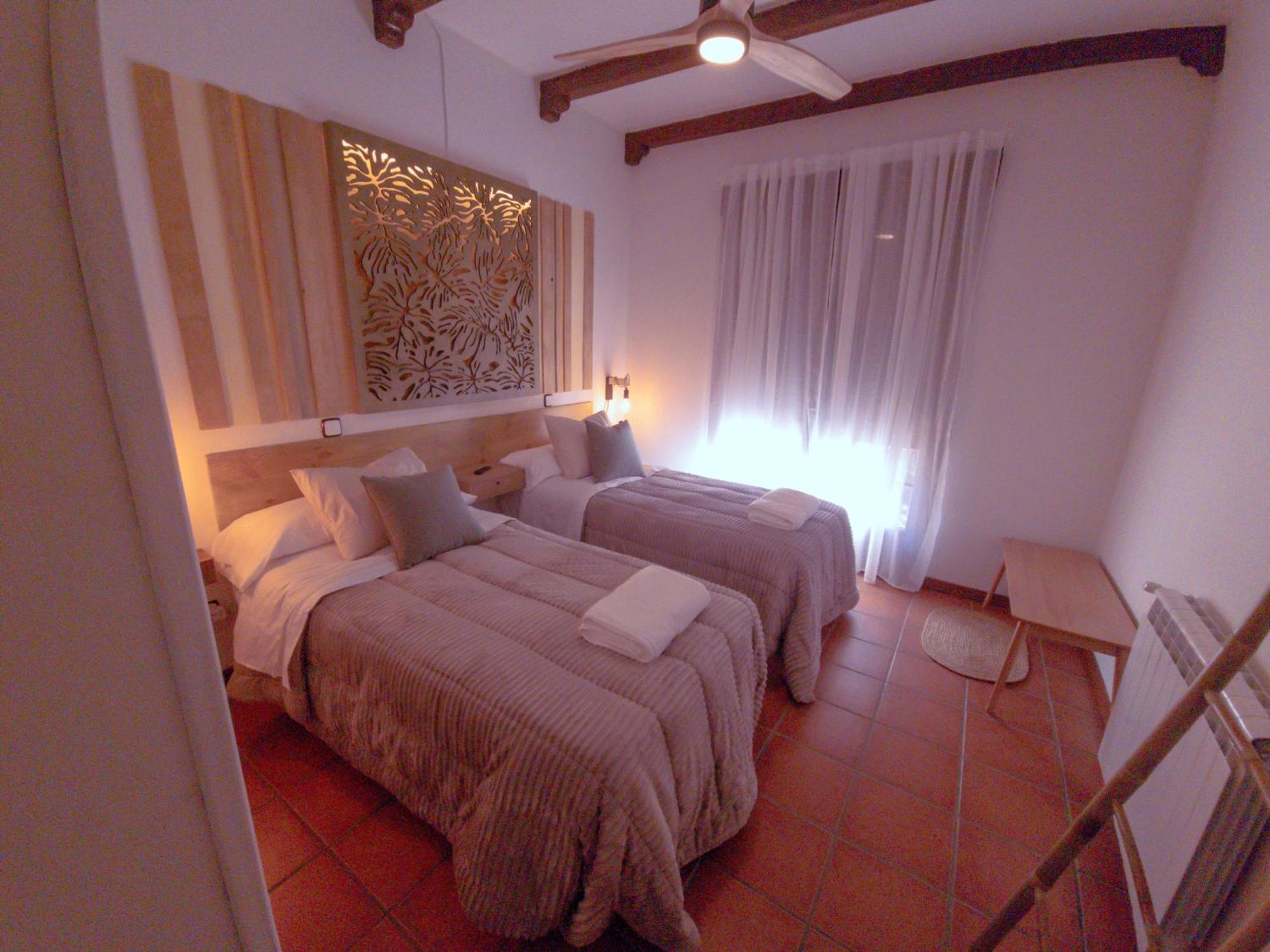 Casa Valdesanmartin - Country House, 10500sqm, Pool, Paddel & Bbq Holiday home